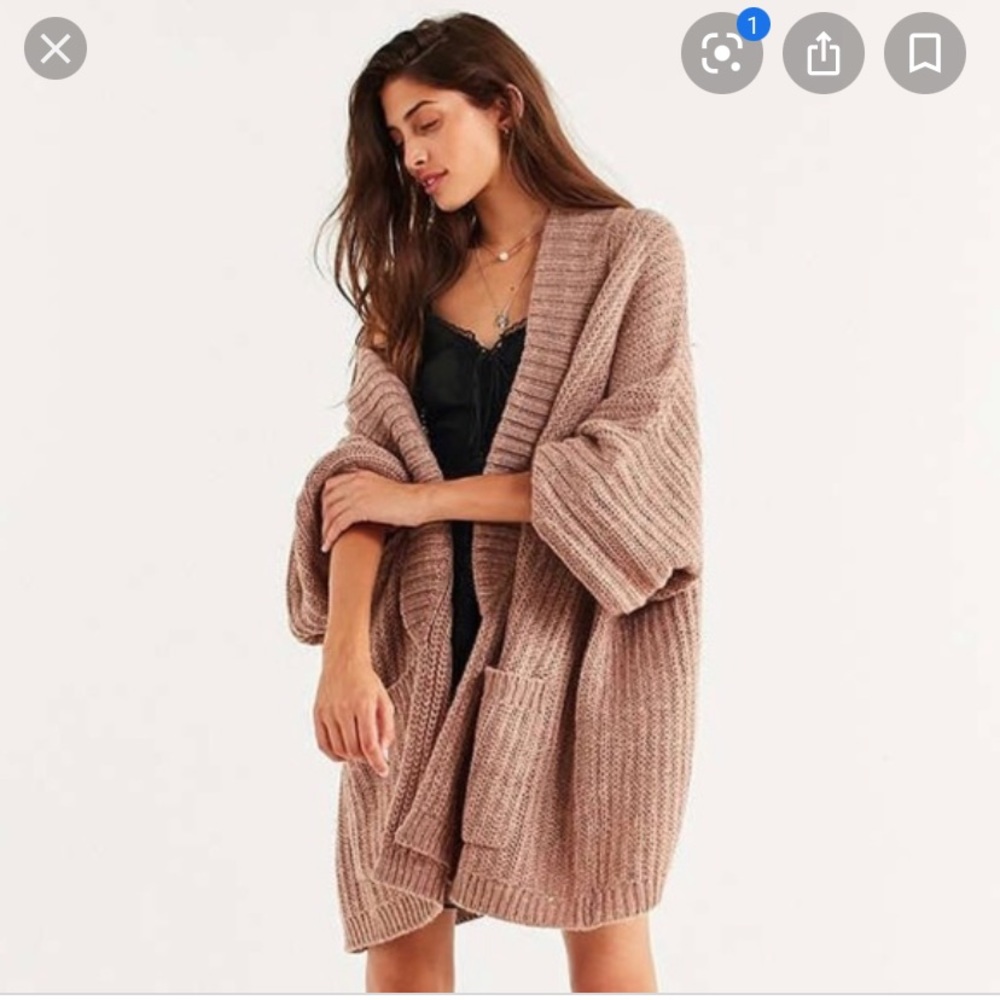 BDG Jesse oversized cardigan rose